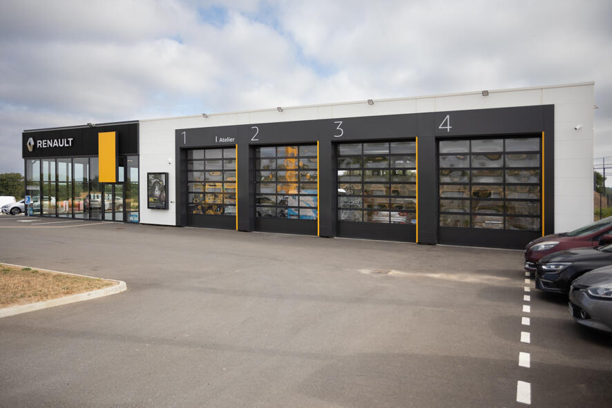 GARAGE EN BOIS AVEC SA STATION-SERVICE - Boutique Certifiée RENAULT